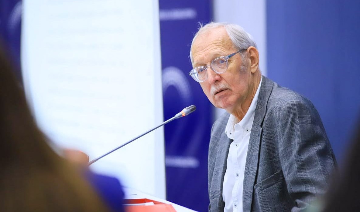 Paolo Lüers sale en defensa del exministro, Munguía Payés paolo-luers-sale-en-defensa-del-exministro-munguia-payes